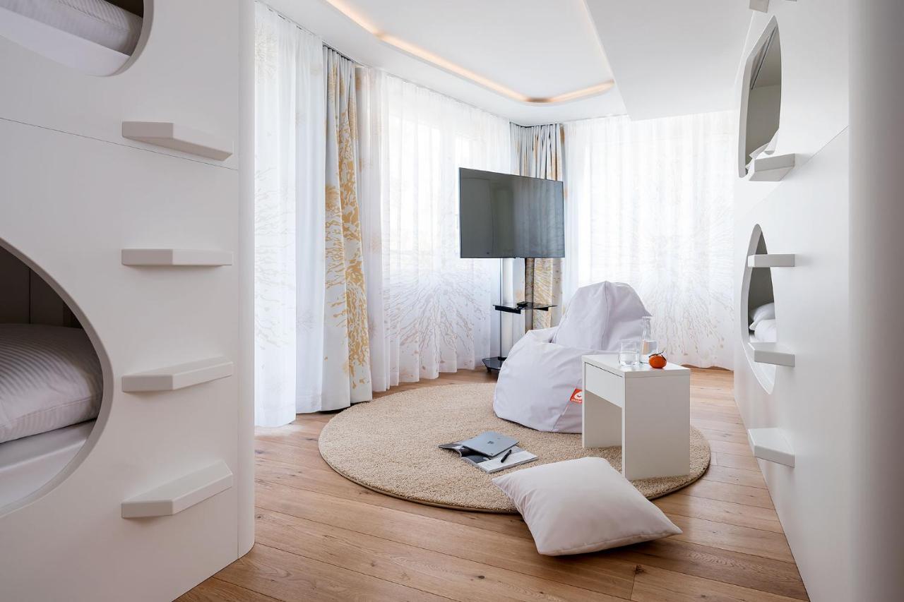Neuro Campus Hotel Vitznau Extérieur photo